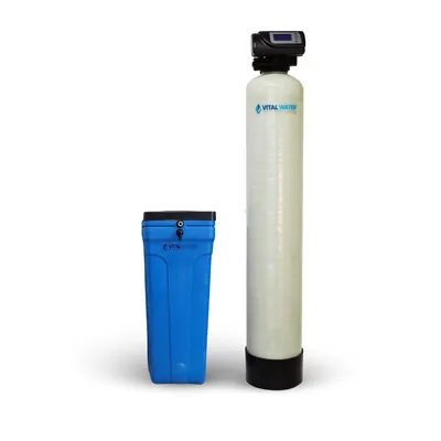 Desnitrificador automático Vital Water con tanque de PRFV, cabezal LCD y tanque salero