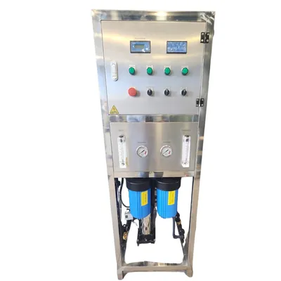 Equipo de ósmosis inversa industrial Vital Water de 600 l/h en estructura de acero inoxidable, con tablero y portafiltros